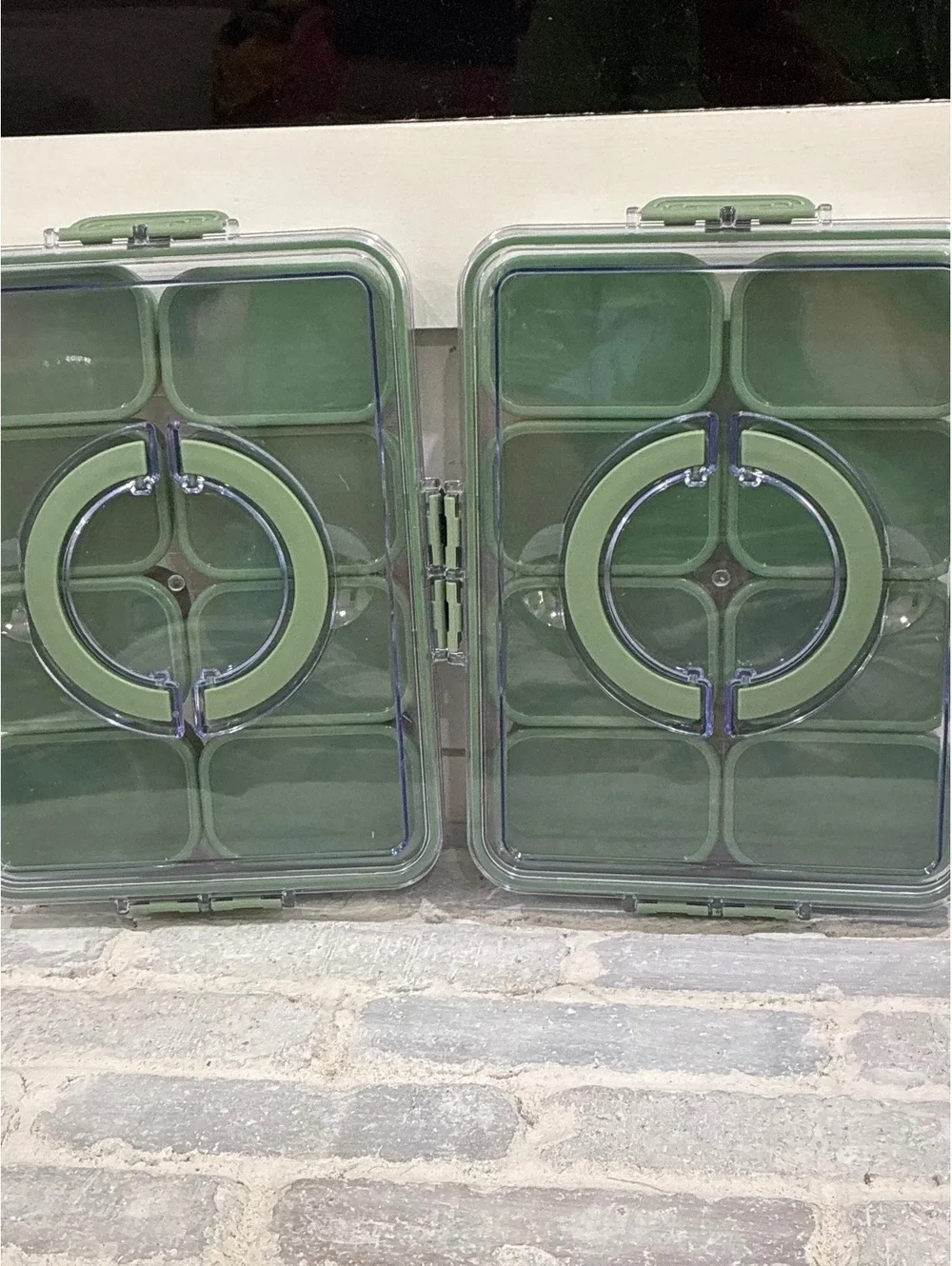 Plastic Storage Organizer Box with 8 Removable Compartments - Green